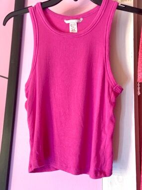 Victoria’s Secret Tank Top Hot Pink Cropped Ribbed Athleisure Women’s Small